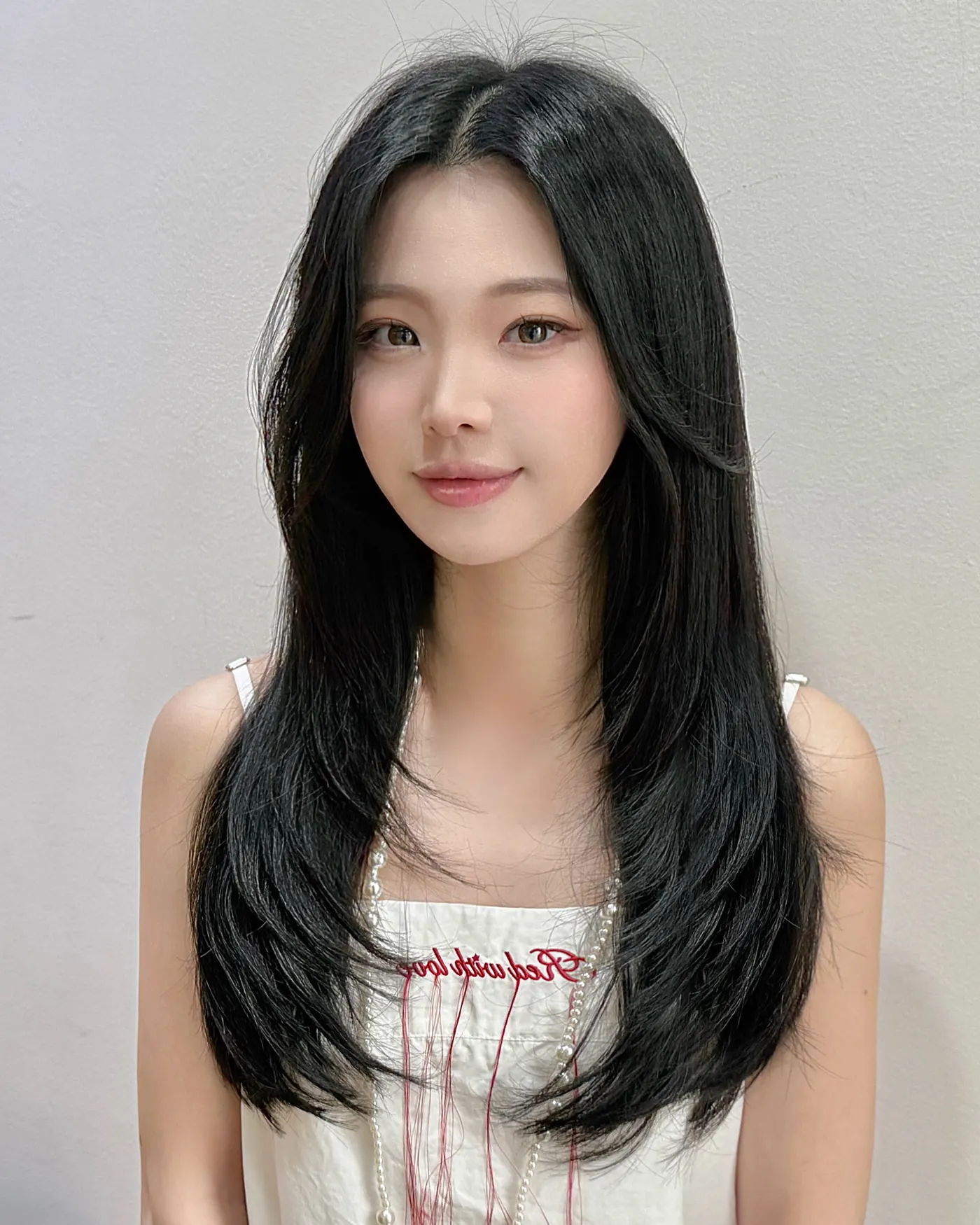 Long straight black hair · RARIEN Myeongdong